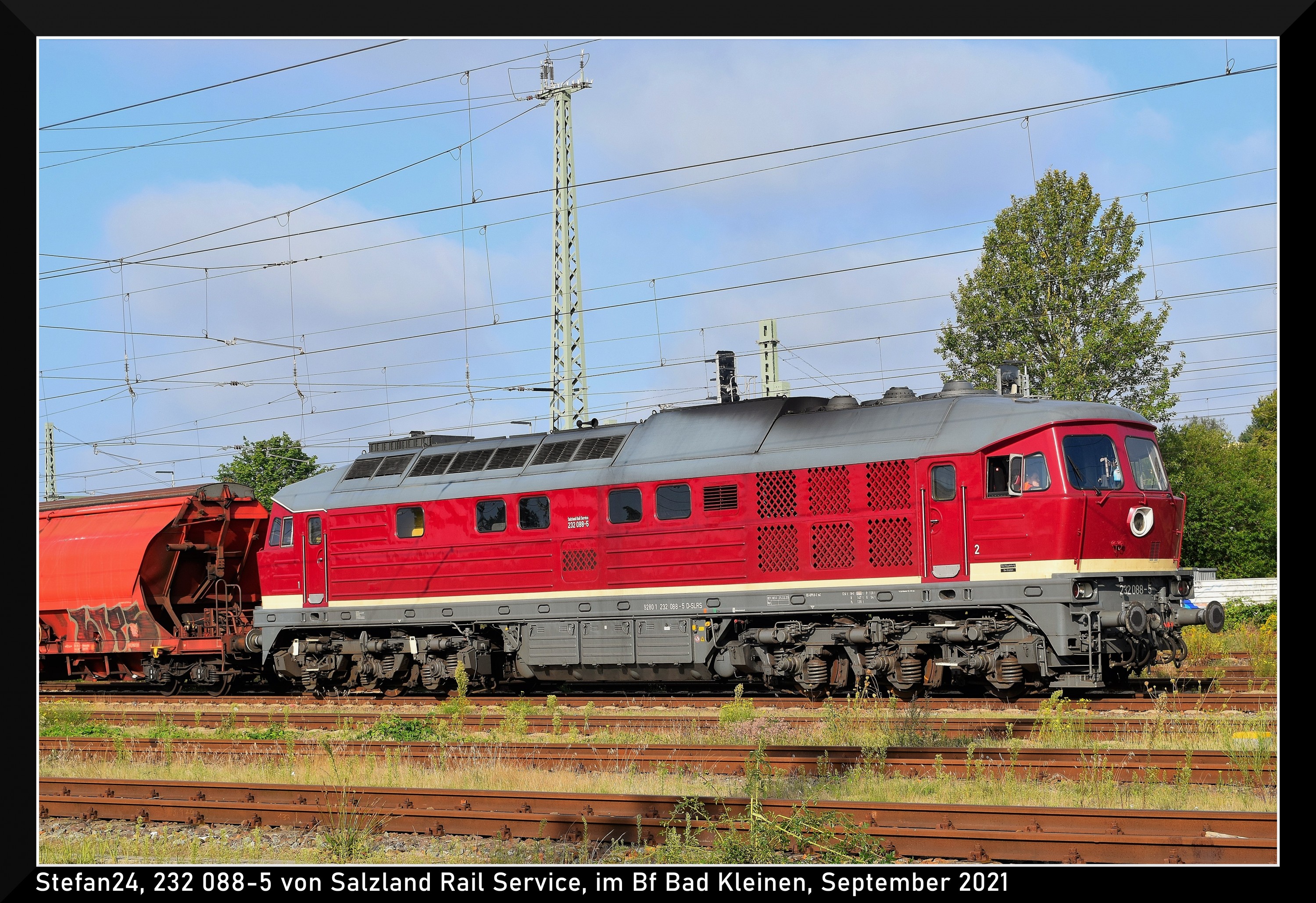232 088-5 von Salzland Rail Service im Bf Bad Kleinen, September 2021