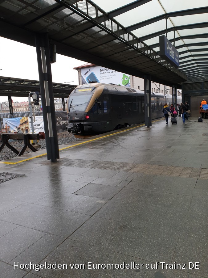 Praha Hbf 5- Leo Express Flirt