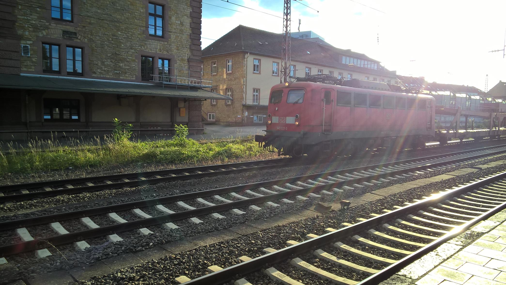 140 037-3 in Osnabrück Hbf